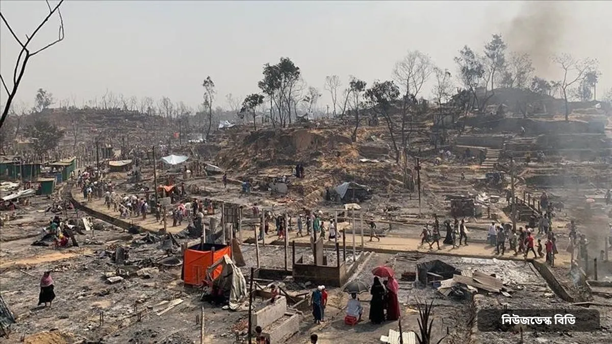 রোহিঙ্গা ক্যাম্পের অগ্নিকাণ্ড ২০২১: বালুখালীতে ১৫ মৃত্যু ও ৪৫ হাজার বাস্তুচ্যুত — ছবি: Anadolu Agency — UN verifies 15 deaths, 400 missing in Rohingya camps fire (2021)