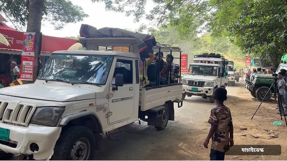 নিষেধাজ্ঞা প্রত্যাহারের পর সাজেকে যাচ্ছেন পর্যটকেরা, যান চলাচলও স্বাভাবিক
