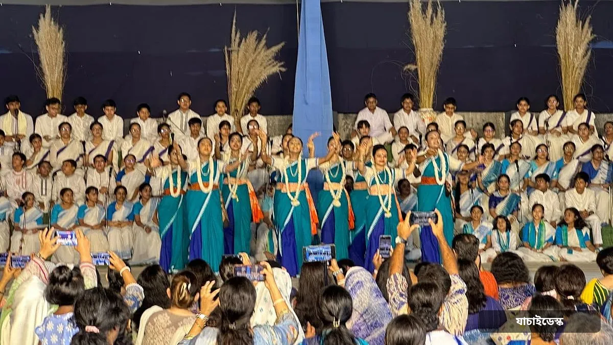 প্রকৃতির সঙ্গে শিক্ষার্থীদের পরিচয় করিয়ে দিতে ছায়ানটের শরতের অনুষ্ঠান