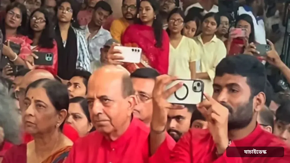 মহালয়ায় দেবীপক্ষের সূচনা অনুষ্ঠানে ঢাকেশ্বরী মন্দিরে ভারতের হাইকমিশনার
