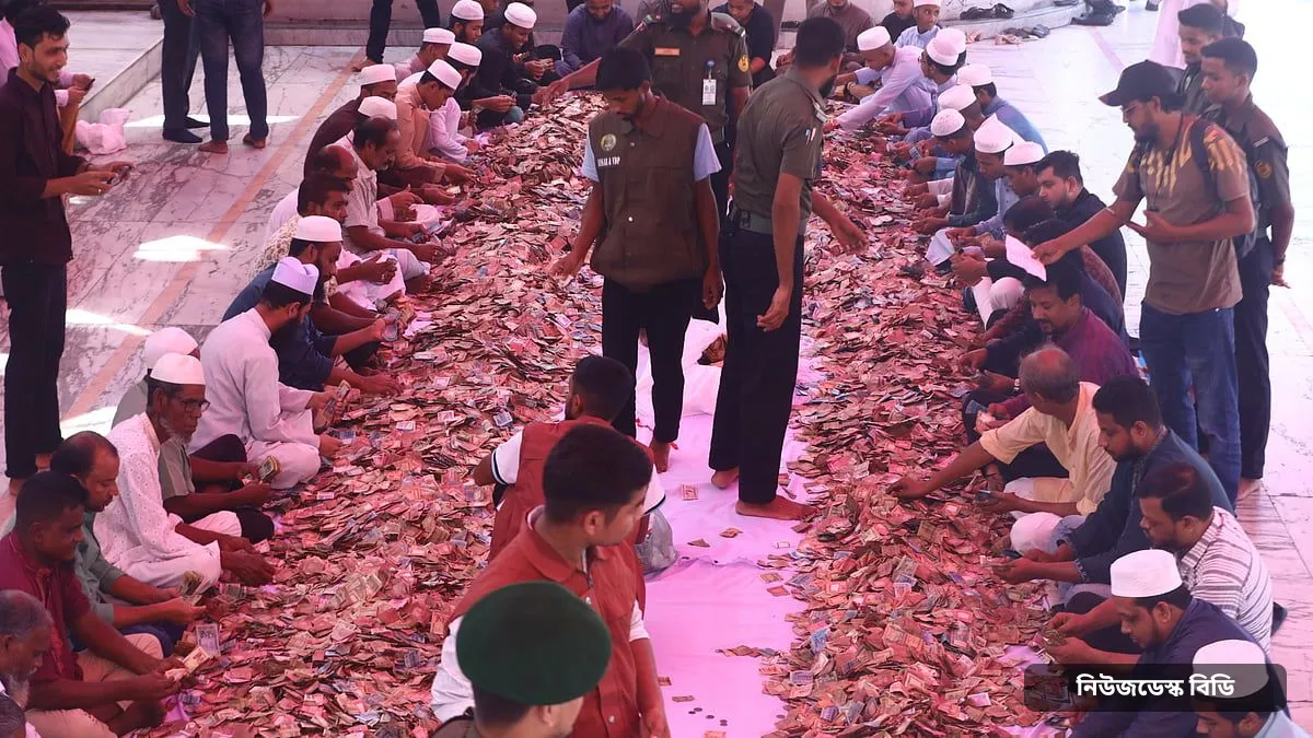 শাহজালাল মাজারের দানবাক্সের টাকা নিয়ে নতুন সিদ্ধান্ত, নিয়োগ দেবে ম্যানেজার — ছবি: প্রথম আলো