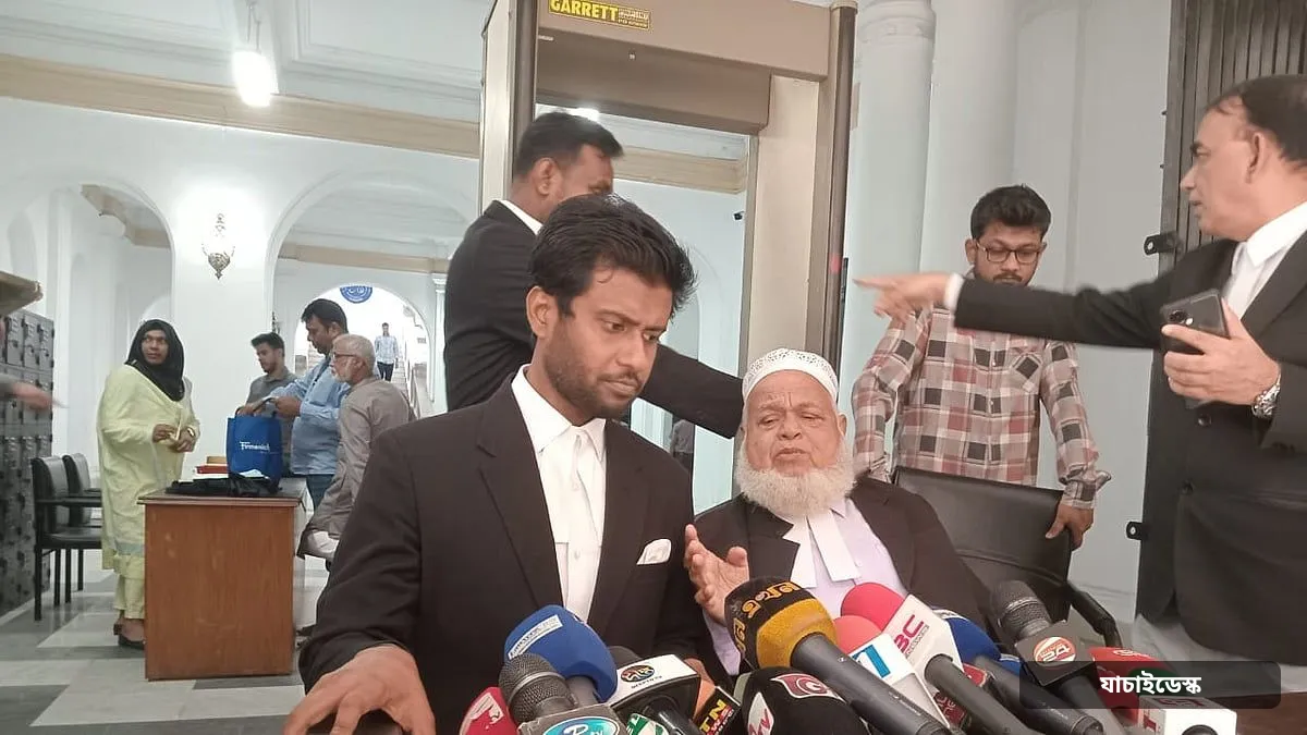 আইনশৃঙ্খলা রক্ষাকারী বাহিনীর সদস্যদের সঙ্গে দুর্ব্যবহারের অভিযোগ সাবেক মন্ত্রী কামরুলের বিরুদ্ধে