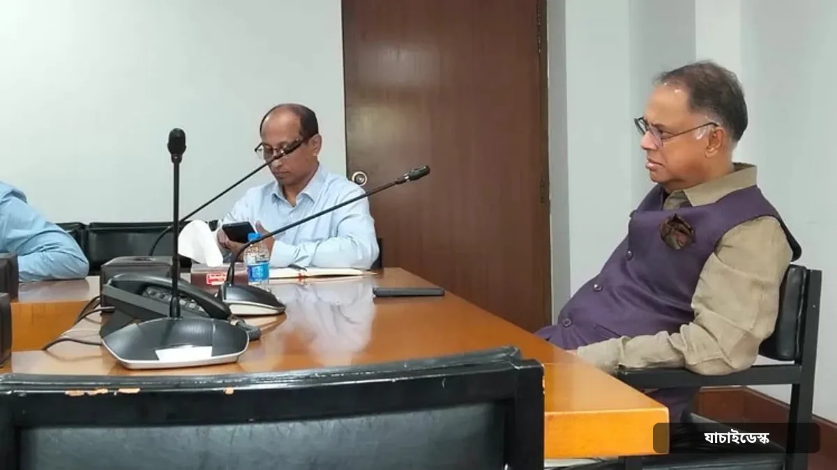 এলপিজির কৃত্রিম সংকট ও অতিরিক্ত দামে বিক্রি খতিয়ে দেখতে মন্ত্রীর নির্দেশ